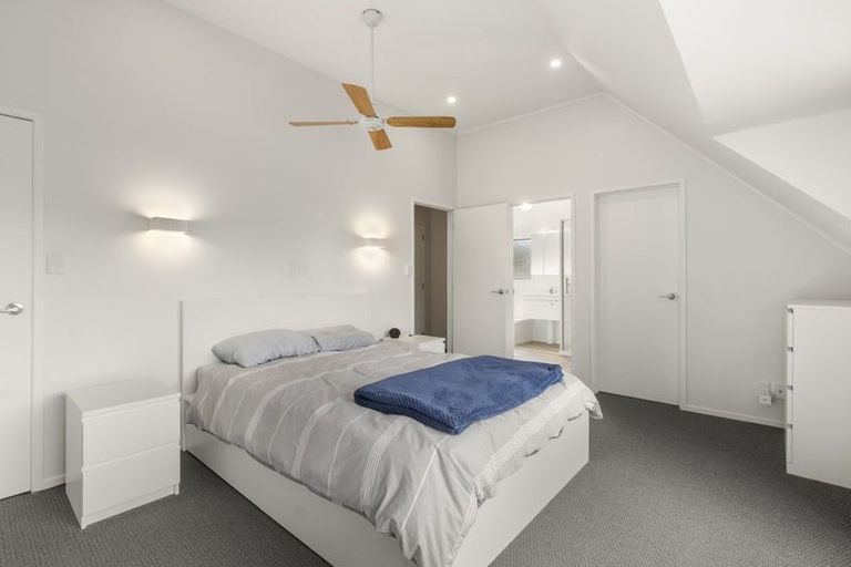 Photo of property in 3/16 Mahara Avenue, Birkenhead, Auckland, 0626