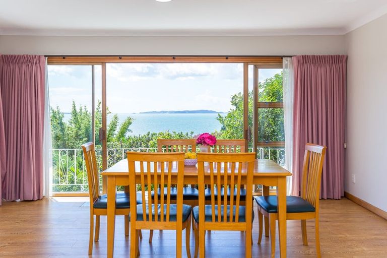 Photo of property in 122 Pah Road, Cockle Bay, Auckland, 2014