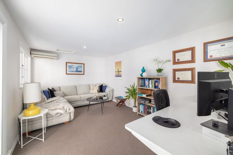 Photo of property in 48 Glandovey Road, Fendalton, Christchurch, 8052