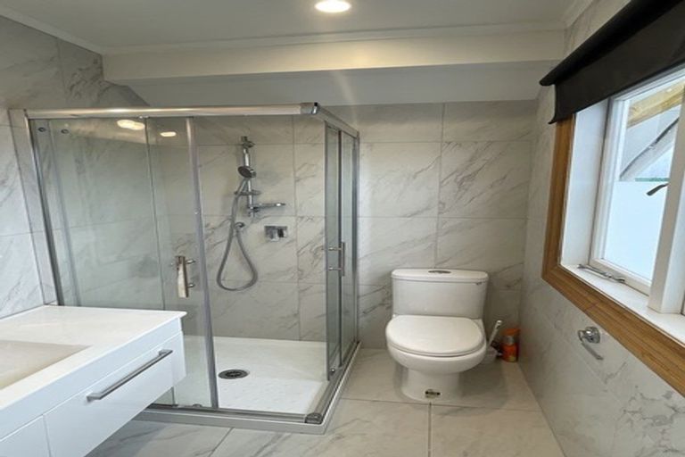 Photo of property in 338 Lake Road, Hauraki, Auckland, 0622