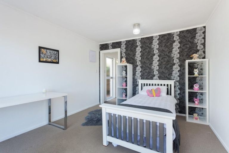 Photo of property in 1/37 Sunrise Avenue, Mount Maunganui, 3116