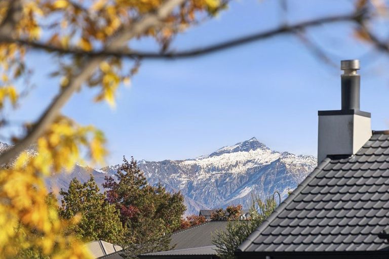 Photo of property in 83 Rob Roy Lane, Wanaka, 9305