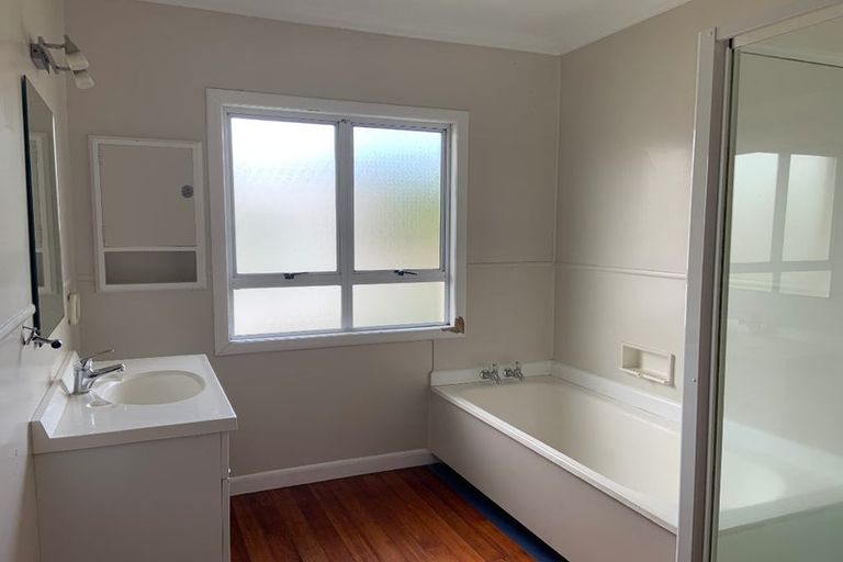 Photo of property in 4 North Street, Woodhill, Whangarei, 0110