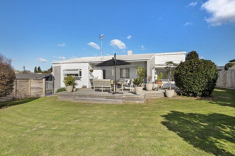 Photo of property in 4 Hookey Drive, Te Puke, 3119