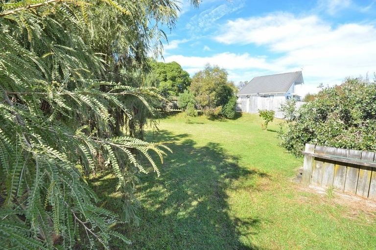 Photo of property in 60 Queens Road, Waikanae Beach, Waikanae, 5036