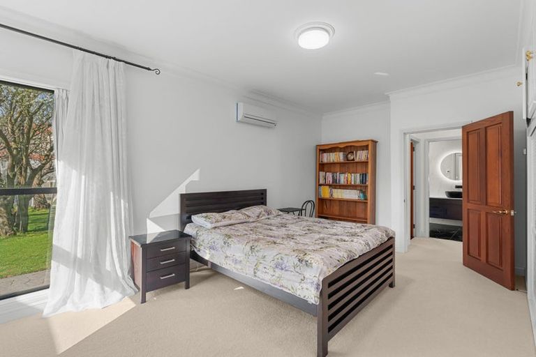 Photo of property in 6 Golden Elm Lane, Upper Riccarton, Christchurch, 8041