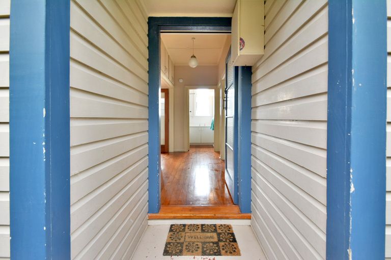 Photo of property in 33 Ventnor Street, Mornington, Dunedin, 9011