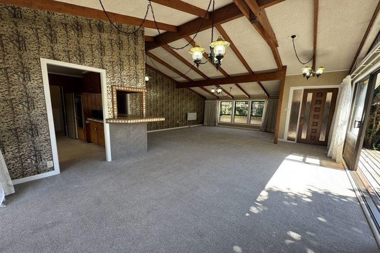 Photo of property in 55 Blakeborough Drive, Forrest Hill, Auckland, 0620