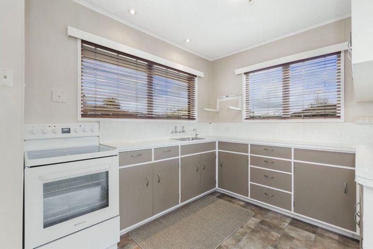 Photo of property in 6 Morrow Avenue, St Andrews, Hamilton, 3200