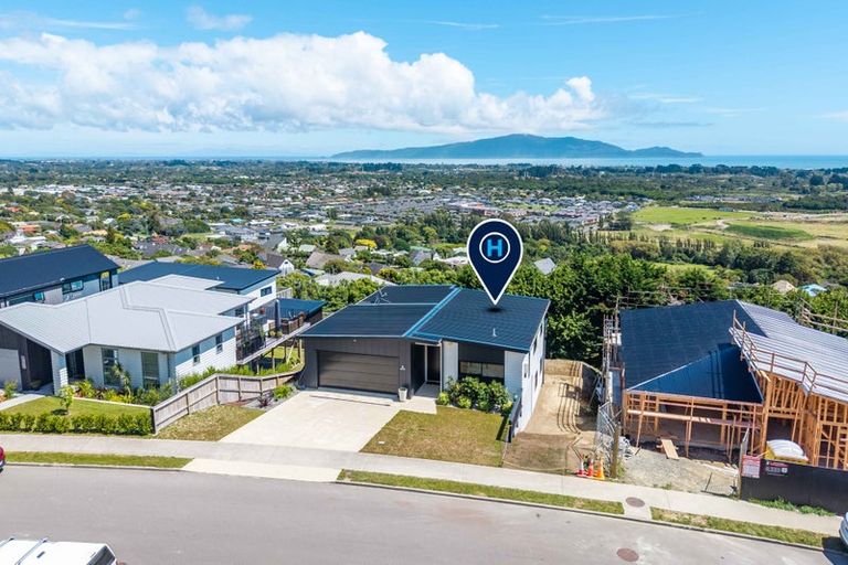 Photo of property in 6 Wilson Way, Waikanae, 5036