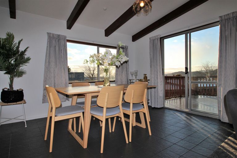 Photo of property in 60 Aronui Road, Bridge Hill, Alexandra, 9320