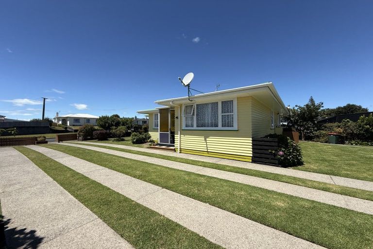 Photo of property in 61 Browne Street, Waitara, 4320