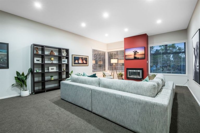 Photo of property in 119 Te Puia Drive, Aotea, Porirua, 5024