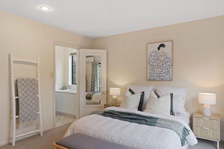 Photo of property in 2/56 Kotare Street, Fendalton, Christchurch, 8041