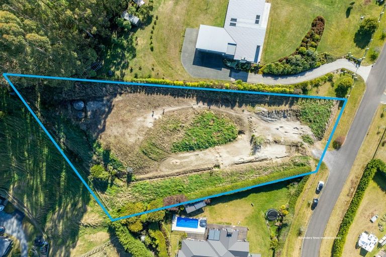 Photo of property in 19 Glenlochy Rise, Acacia Bay, Taupo, 3385