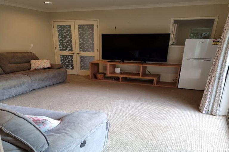 Photo of property in 92b Scott Road, Stanmore Bay, Whangaparaoa, 0932