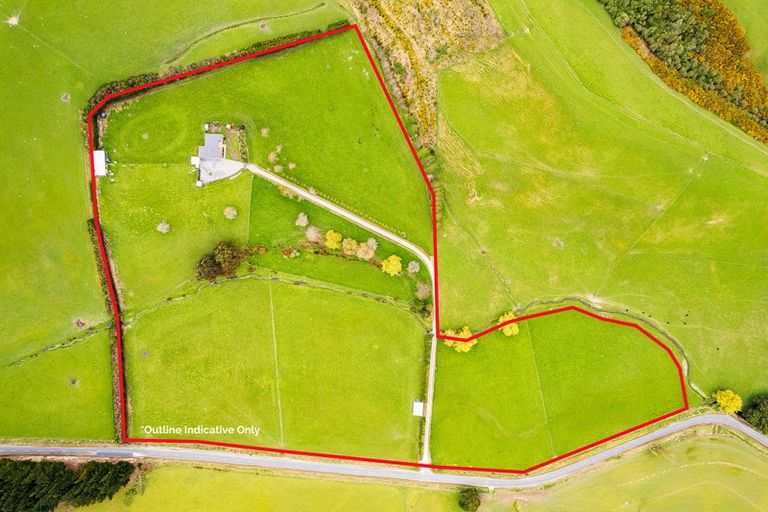 Photo of property in 190 Clarks Flat Road, Lawrence, 9593