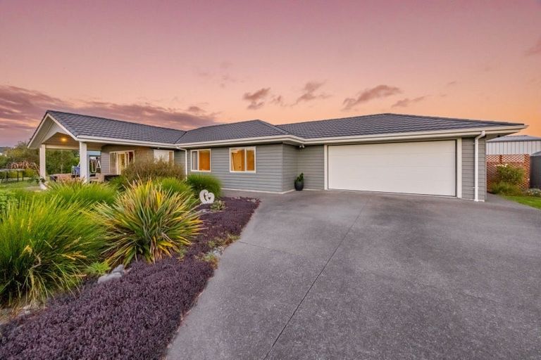 Photo of property in 13 Bell Street, Otane, 4202