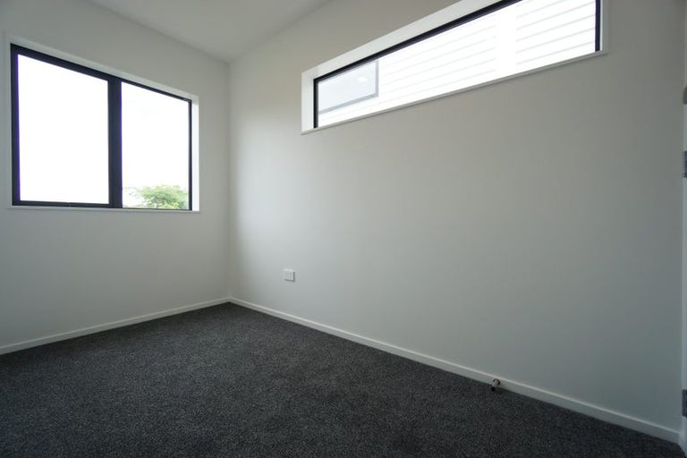 Photo of property in 3/22 Takapu Street, Henderson, Auckland, 0612