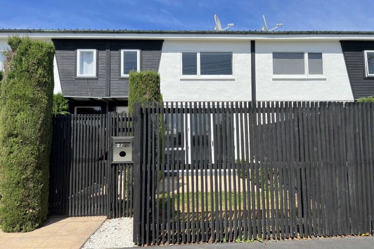 Photo of property in 2/35 Craven Street, Sockburn, Christchurch, 8042