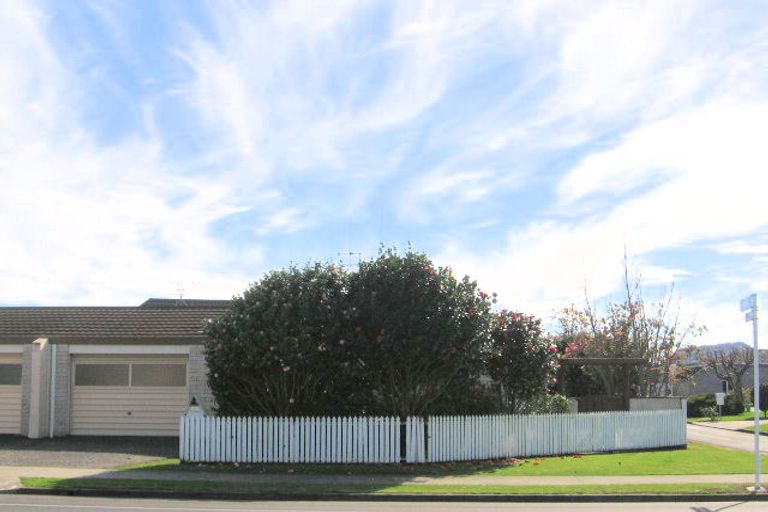 Photo of property in 179 Ngatai Road, Otumoetai, Tauranga, 3110