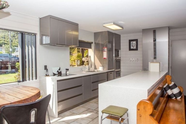 Photo of property in 112 Main South Road, Karoro, Greymouth, 7805