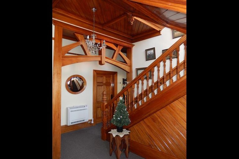 Photo of property in 5 Ure Street, South Hill, Oamaru, 9400