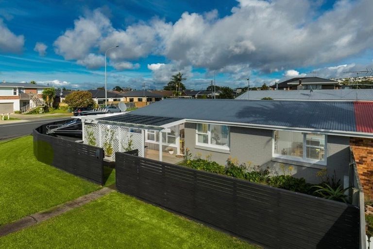Photo of property in 2a Elizabeth Street, Orewa, 0931