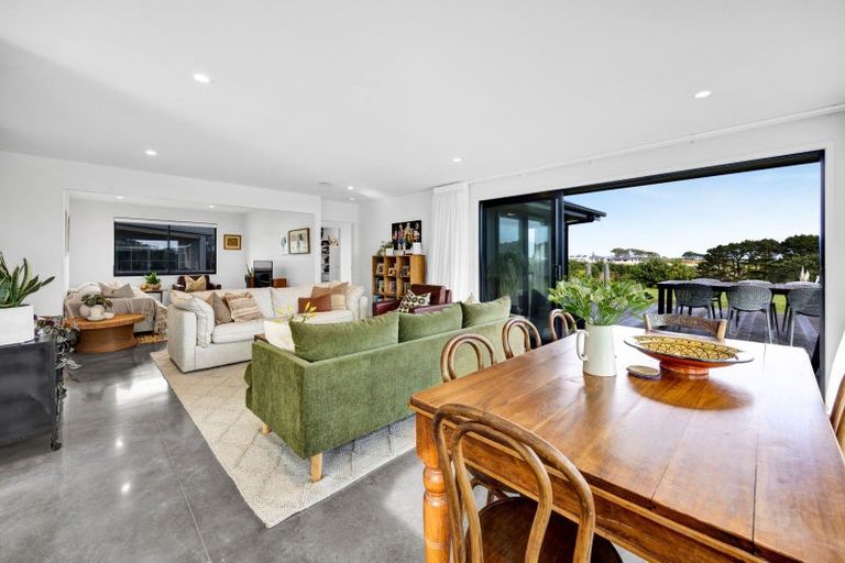 Photo of property in 2 Tasman Street, Opunake, 4616