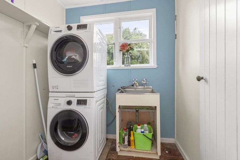 Photo of property in 82 Alfred Street, Fairfield, Hamilton, 3214