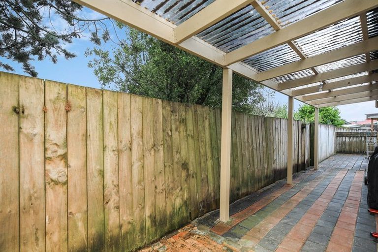 Photo of property in 42 Catalina Drive, Melville, Hamilton, 3206