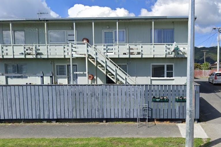 Photo of property in 7/30 Treadwell Street, Naenae, Lower Hutt, 5011