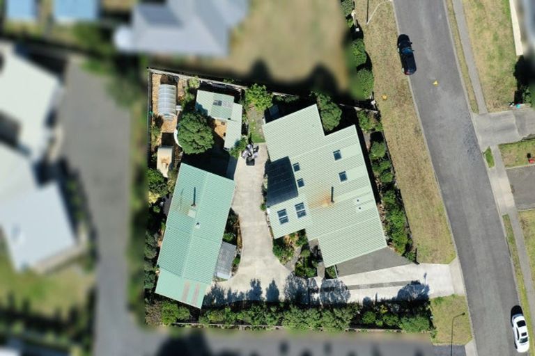 Photo of property in 46 Kent Avenue, Waitarere Beach, Levin, 5510