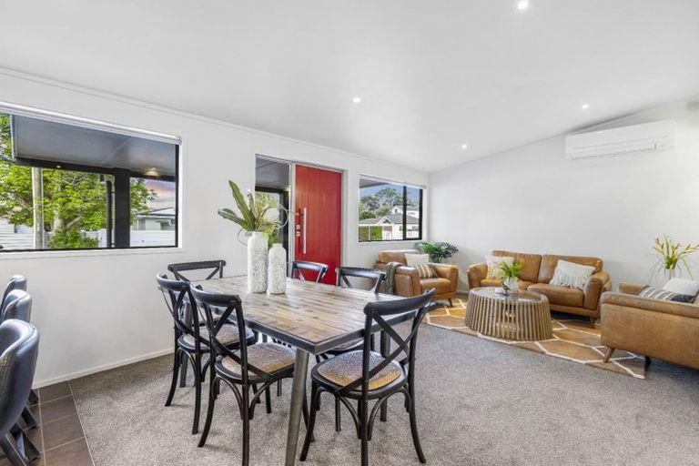 Photo of property in 2 Claude Road, Stanmore Bay, Whangaparaoa, 0932