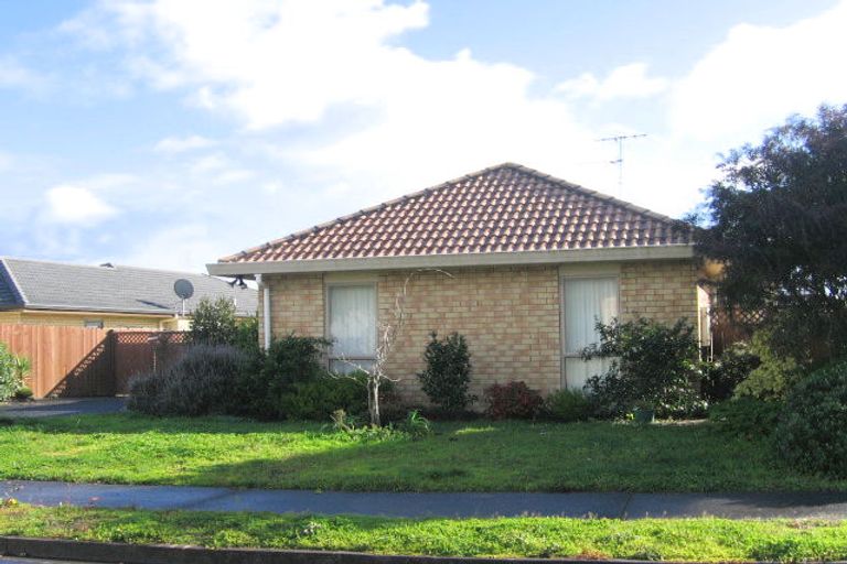 Photo of property in 14 Brompton Place, Burswood, Auckland, 2013