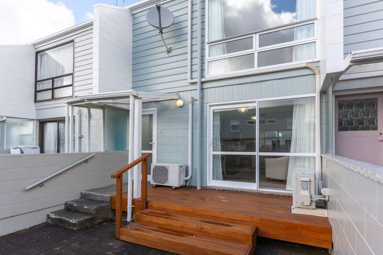 Photo of property in Lynbrae Court Flats, 12/4 Dr Taylor Terrace, Johnsonville, Wellington, 6037