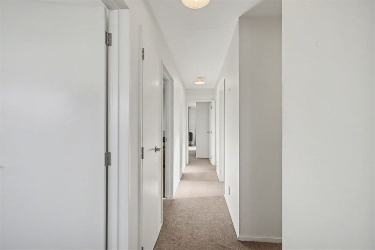 Photo of property in 1 Rochfort Place, Westport, 7825