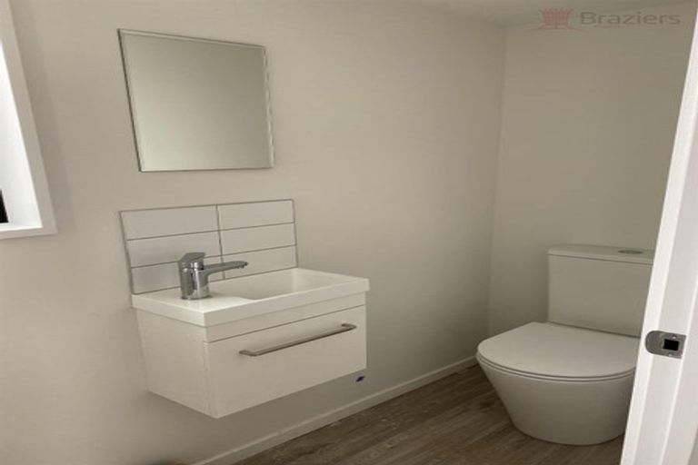 Photo of property in 128 North Avon Road, Richmond, Christchurch, 8013