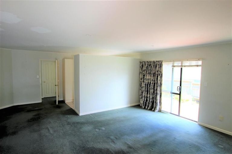 Photo of property in 1/12 Beatrice Avenue, Hillcrest, Auckland, 0627
