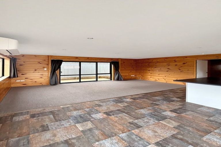 Photo of property in 15 Seddon Street, Dannevirke, 4930