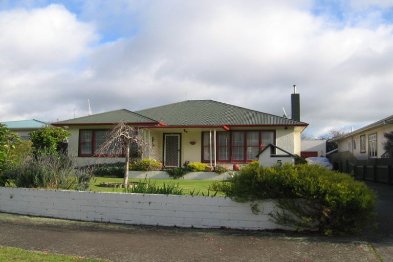 Photo of property in 5 Durham Crescent, Palmerston North, 4414
