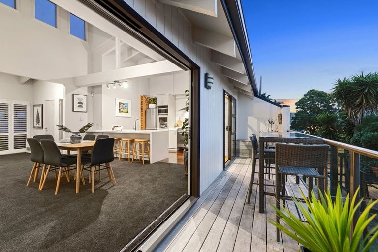 Photo of property in 2/13 Muritai Road, Milford, Auckland, 0620