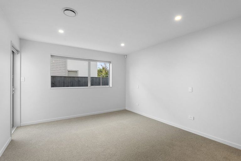 Photo of property in 27 Kakapo Lane, Redwood, Christchurch, 8051