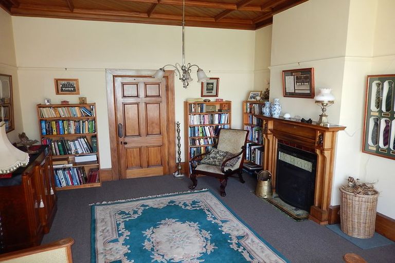Photo of property in 5 Ure Street, South Hill, Oamaru, 9400