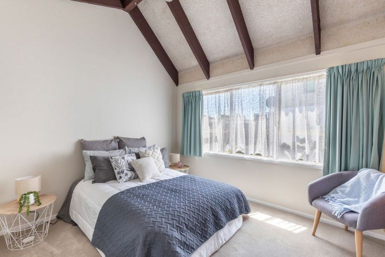 Photo of property in 6b Kapui Place, Waitara, 4320