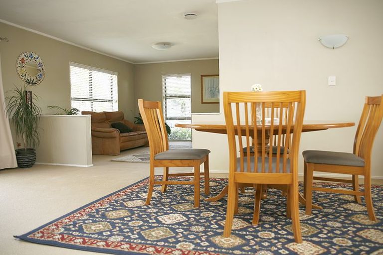 Photo of property in 51 Barnhill Crescent, Pahurehure, Papakura, 2113