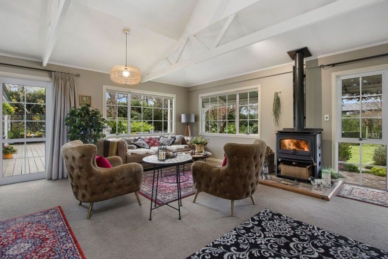 Photo of property in 42 Kayelene Place, Omokoroa, 3114