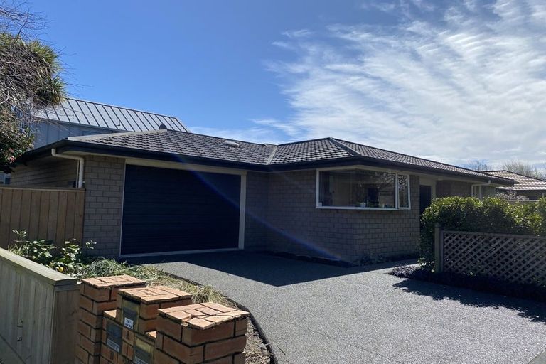 Photo of property in 35a Oxley Avenue, St Albans, Christchurch, 8014