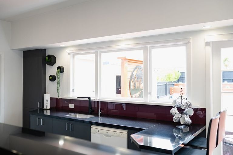 Photo of property in 33 Oakland Street, Andersons Bay, Dunedin, 9013