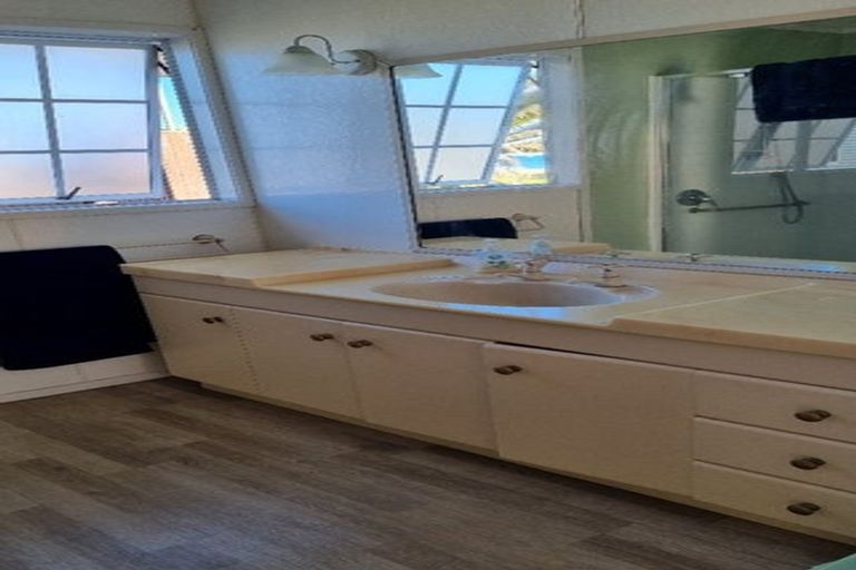 Photo of property in 32 The Terrace, Waihi Beach, 3611